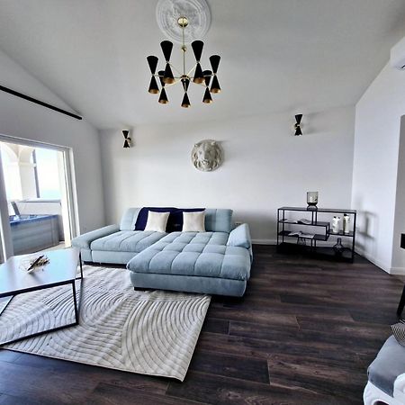 Sea View Luxury Apart Hotel Villa Conte With Swiming Pool And Romantic Spa Podstrana Bagian luar foto