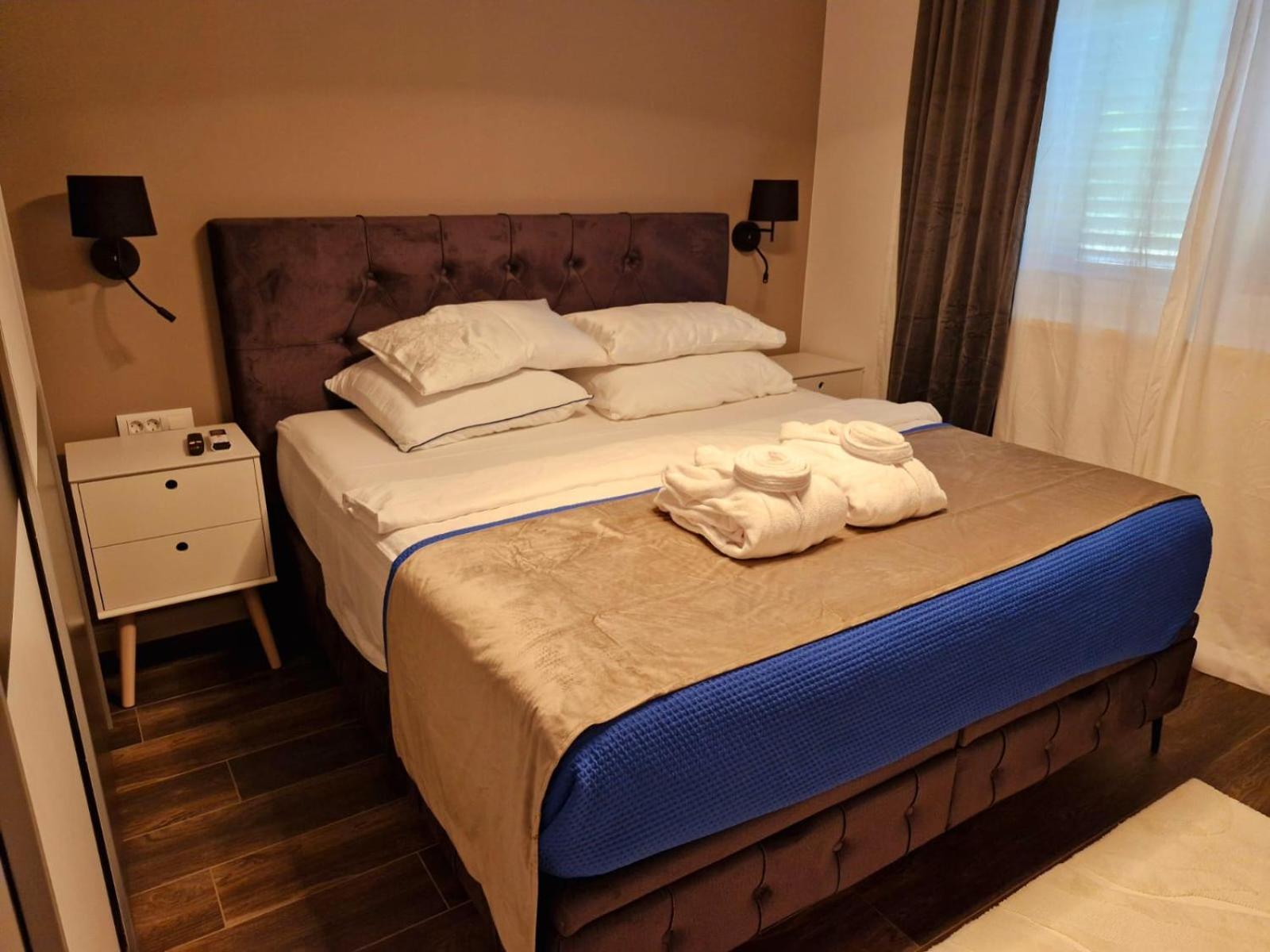 Sea View Luxury Apart Hotel Villa Conte With Swiming Pool And Romantic Spa Podstrana Bagian luar foto
